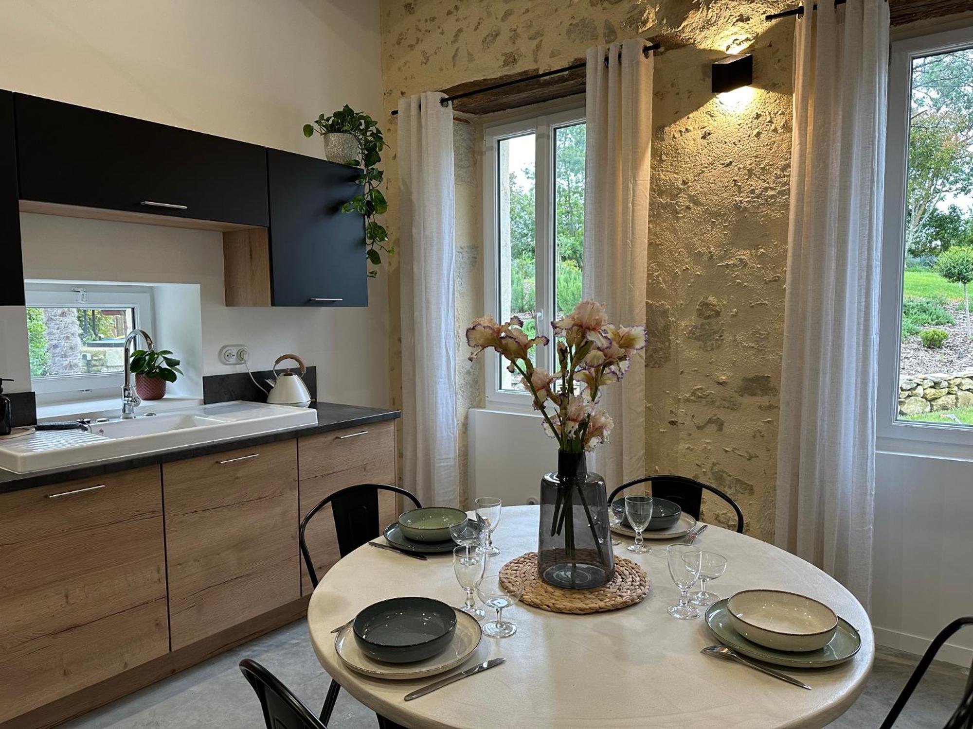 Maison De Vacances Gondrin Exteriör bild